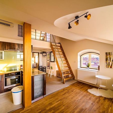 Rooftop Triplex Apartment In Centre Hradec Králové 外观 照片