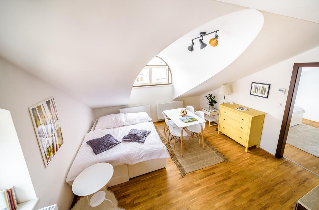 Rooftop Triplex Apartment In Centre Hradec Králové 外观 照片