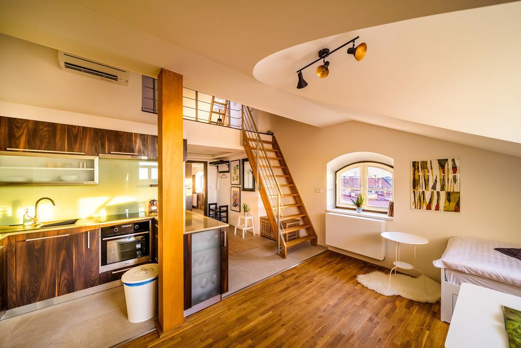 Rooftop Triplex Apartment In Centre Hradec Králové 外观 照片